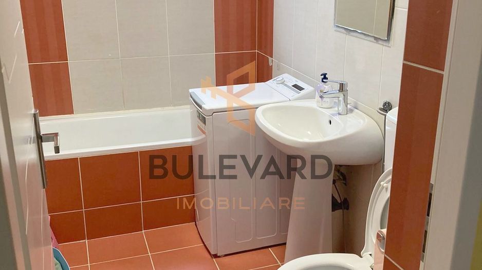 Apartament cu 3 camere+curte de 150 mp+2 parcari! - Poză 4