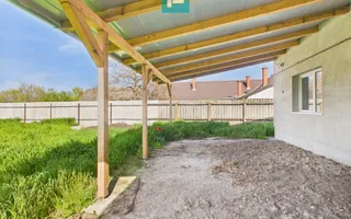 Casă renovată 4 camere si 1452 mp teren în Bătania - Poză 15