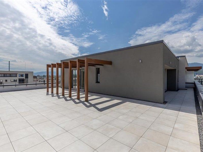 Inchiriem penthouse 4 camere mobilat lux  Coresi - Avantgarden - Poză 2