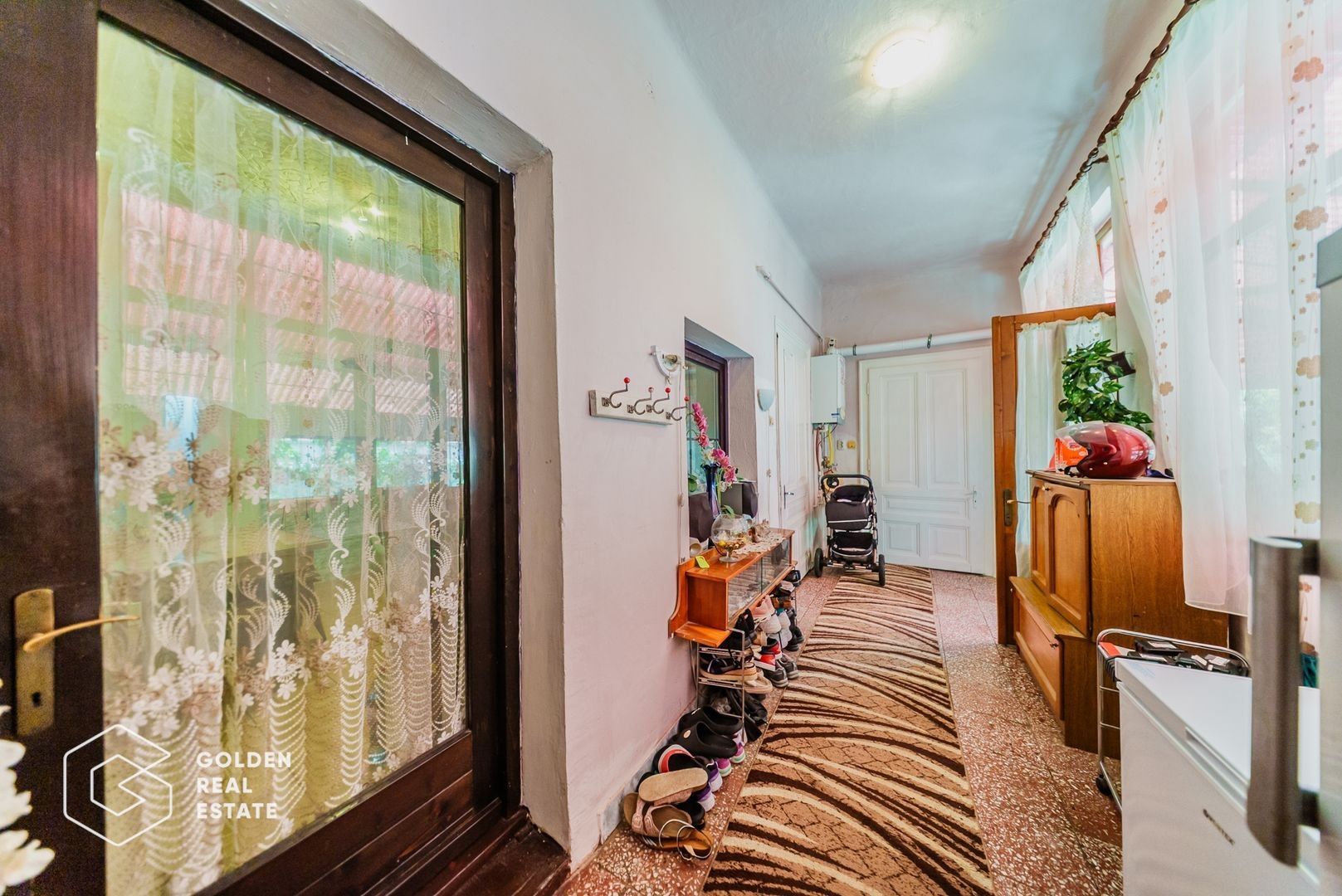 Casa foarte spatioasa cu gradina si gospodarie, Santana - Poză 15