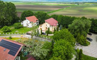 Vila cu 1.500 mp teren, gradina amenajata, linistita zonare,  Halchiu, Brasov - Poză 32