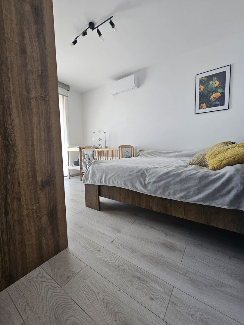 Apartament cu 3 camere, 2 bai si loc de parcare - Poză 31