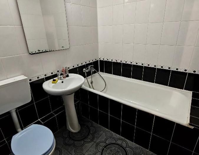 Apartament 2 camere in zona Teiul Doamnei - Poză 8