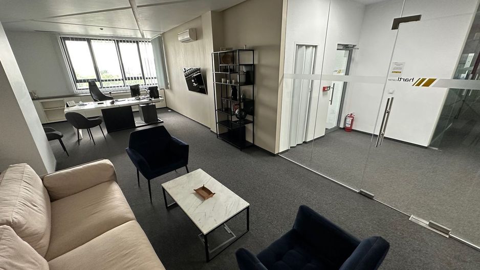 Clădire de inchiriat clinica / birouri - Poză 5