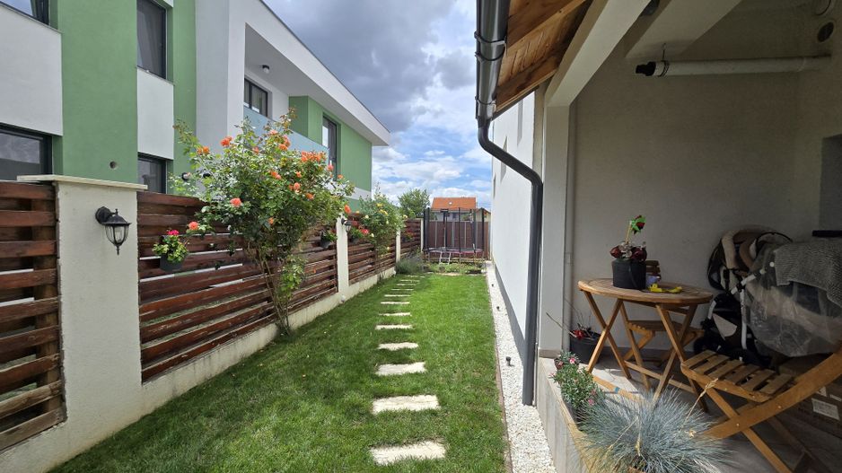 Apartament in casa insiruita, Dumbravita, 2 Dormitoare, Loc de parcare, Curte - Poză 9