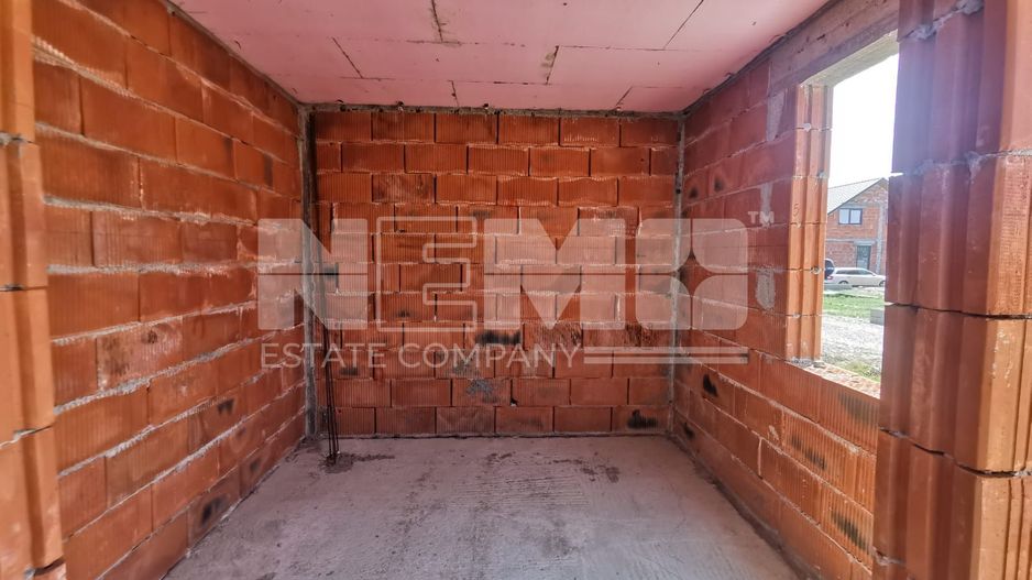 Casă la roșu | 144 mp utili + 7 ari teren | Frătăuții Vechi, Suceava - Poză 5