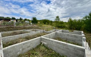 Teren intravilan cu fundatie - Strada Dimitrie Cantemir - Poză 4