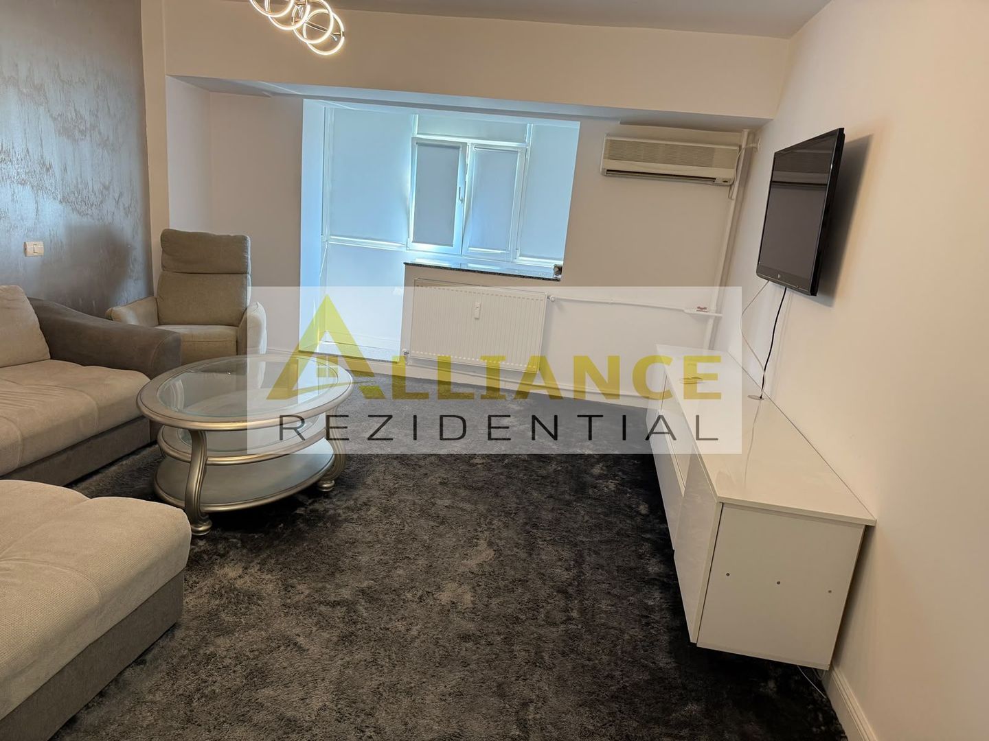 GARSONIERA DE INCHIRIAT - PIATA ALBA IULIA + PARCARE -  600 EURO - Poză 2