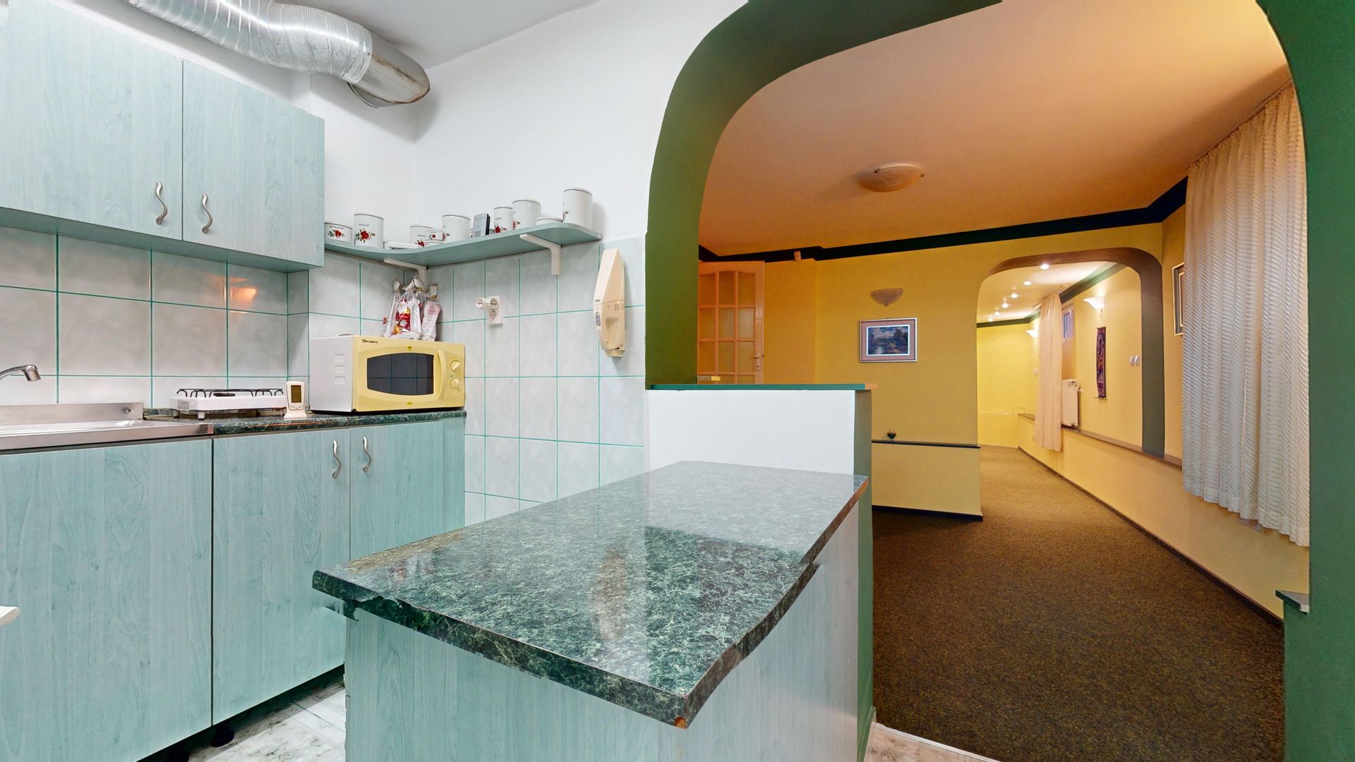 Vila cu suprafata de 360mp si teren 700mp-Racadau - Poză 17