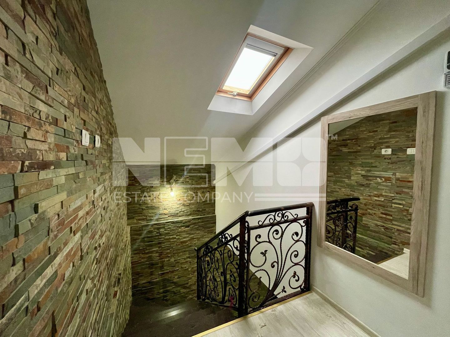 CASA 5 CAMERE | ZONA CENTRALA SAT | COMPLET UTILATA | VOITINEL - Poză 11