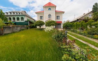 Vânzare, casă 3 nivele , str. Sihastrului, Codru - Poză 1