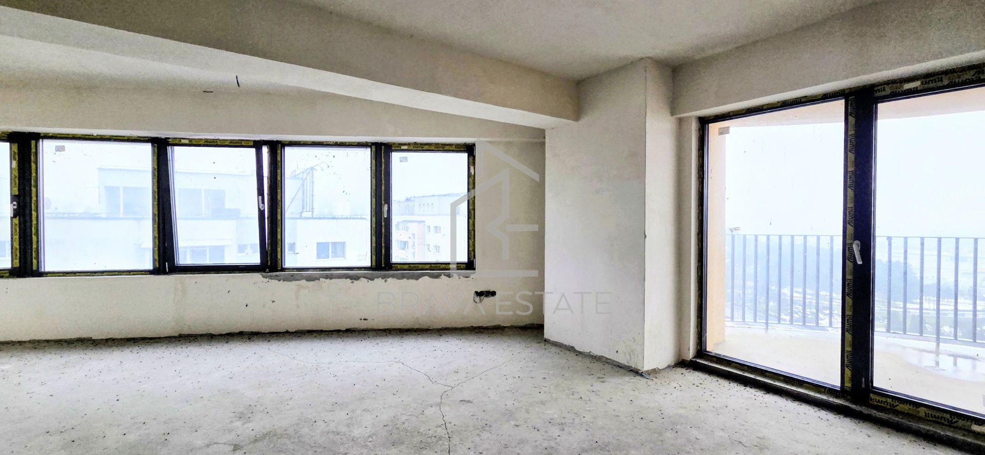 Apartament tip studio 45mp ,balcon, semifinisat,  West Tower ,zona Manastur - Poză 7