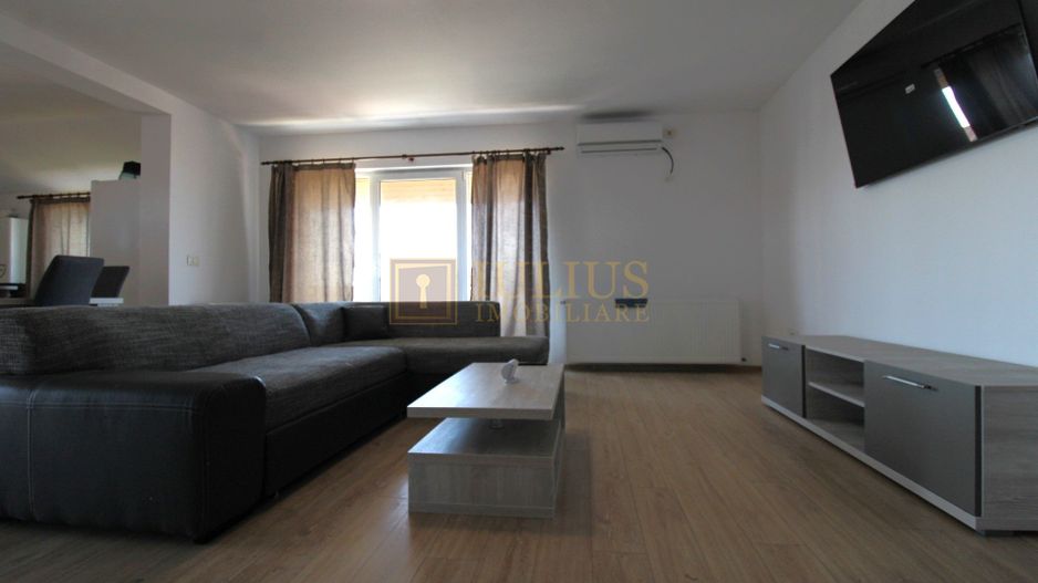 apartament la curte, 2 băi, loc de parcare, zona linistita, dressing - Poză 3