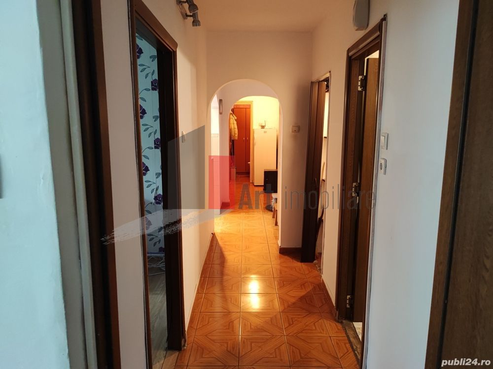 3 Camere Vitan - Poză 6