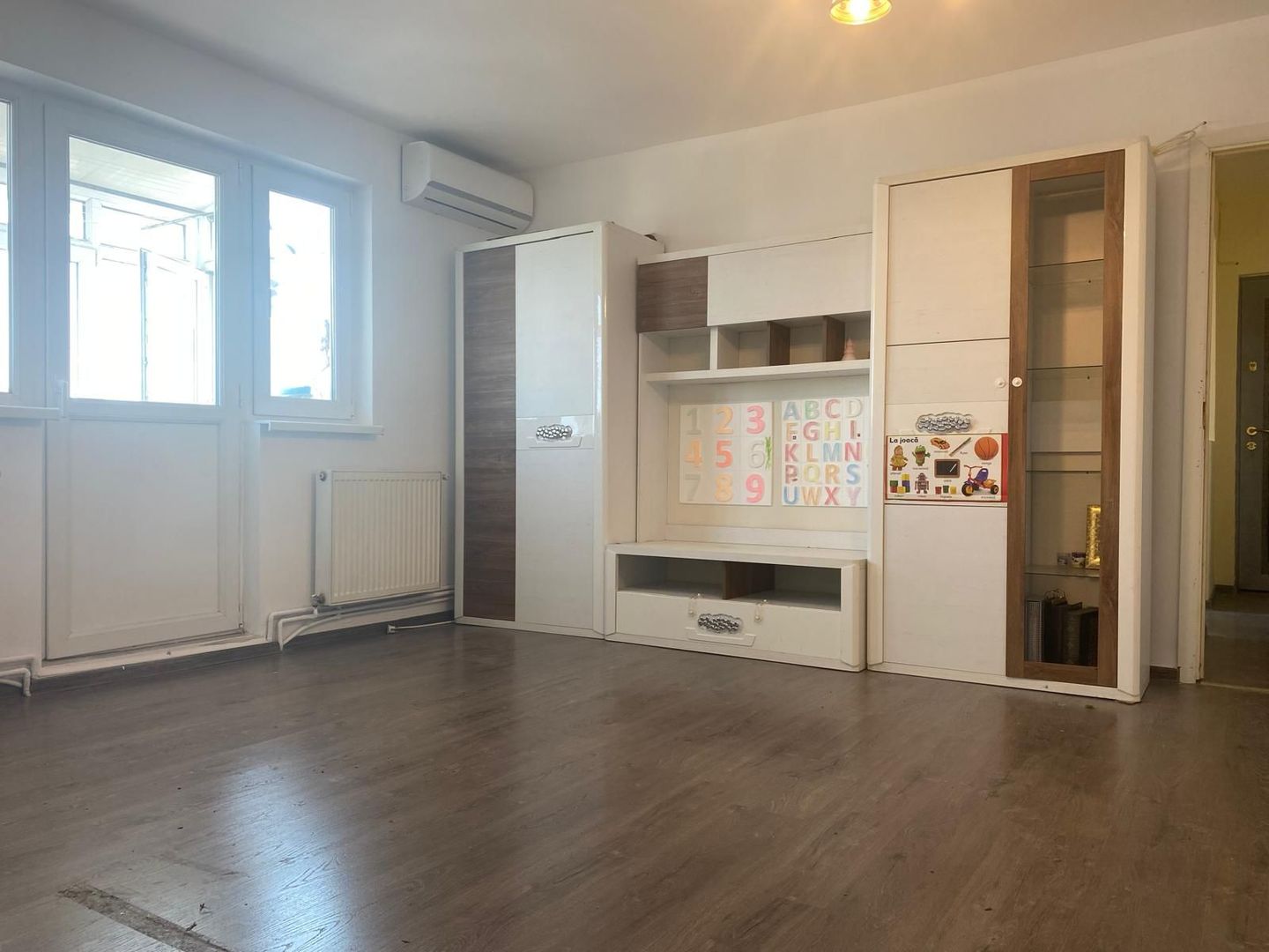 Luminos! Vanzare apartament cu 2 camere, Targoviste - Micro 11 - Poză 1