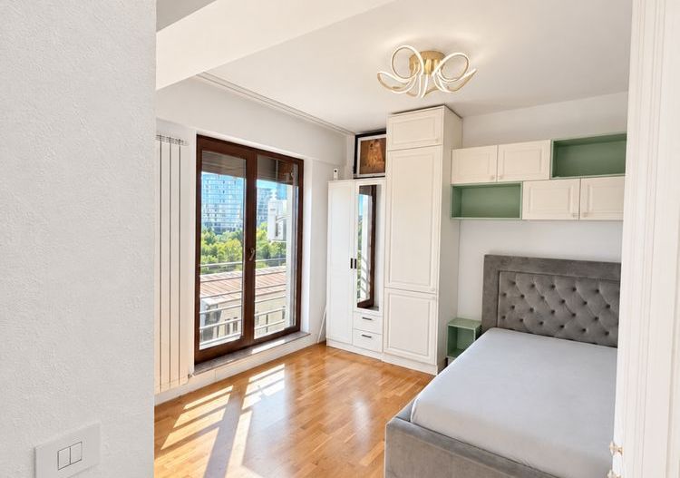 Apartament  de vanzare Aviatiei - Poză 1