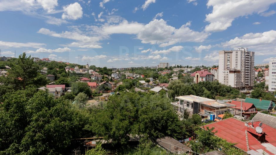 Vânzare casă, 4 camere,  str. Dragomirna, sectorul Buiucani. - Poză 29