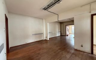 Imobil mixt  184 mp | Locuință / birou / showroom | Zonă centrală Carol - Poză 2