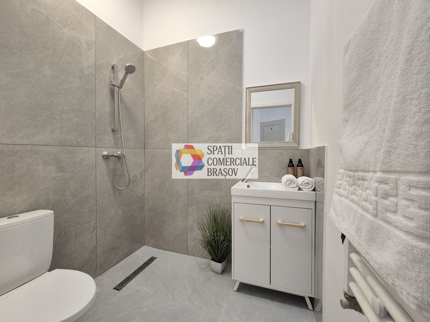 Casa de vânzare zona Centrală - 225 mp - Poză 15
