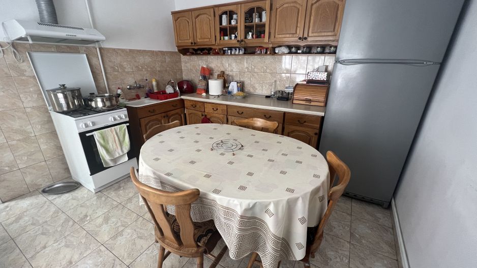 CASA CU TEREN GENEROS- 1.593 MP - Poză 6