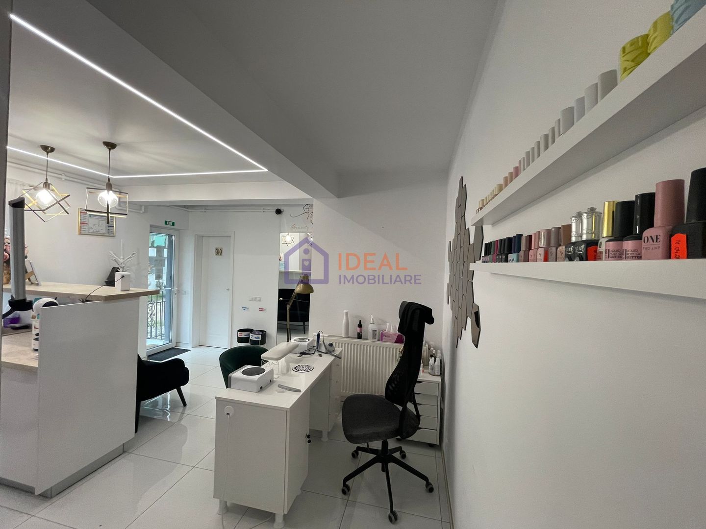 Spatiu Comercial cu 4 locuri de parcare, in Cartierul Arhitectilor - Poză 4