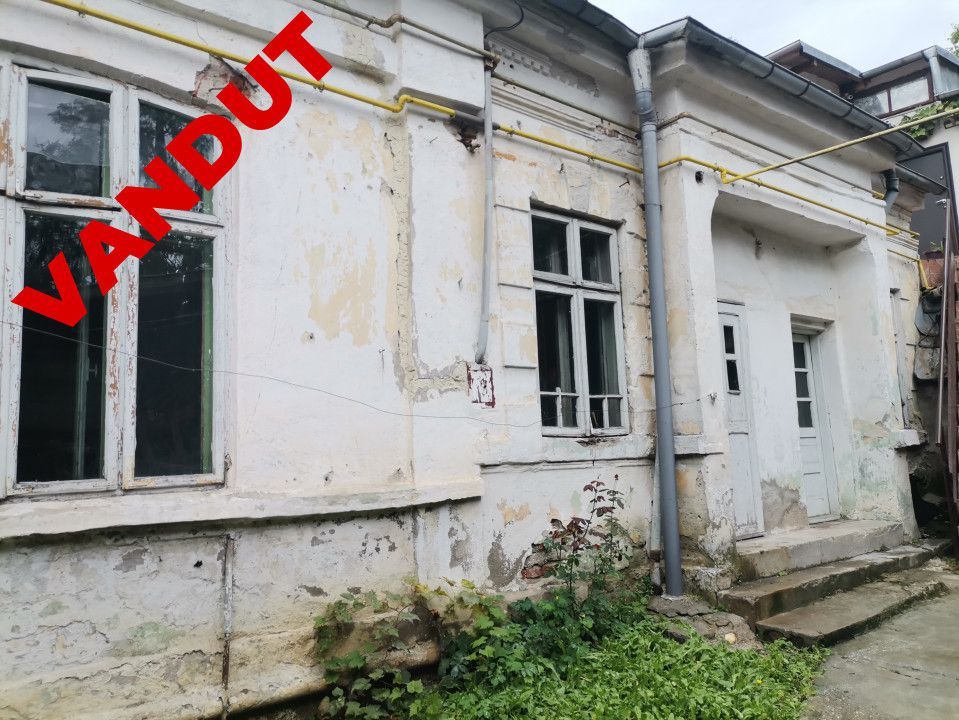 Vanzare casa veche, strada Trivale - Poză 1