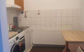 Vand apartament 2 camere - Poză 1