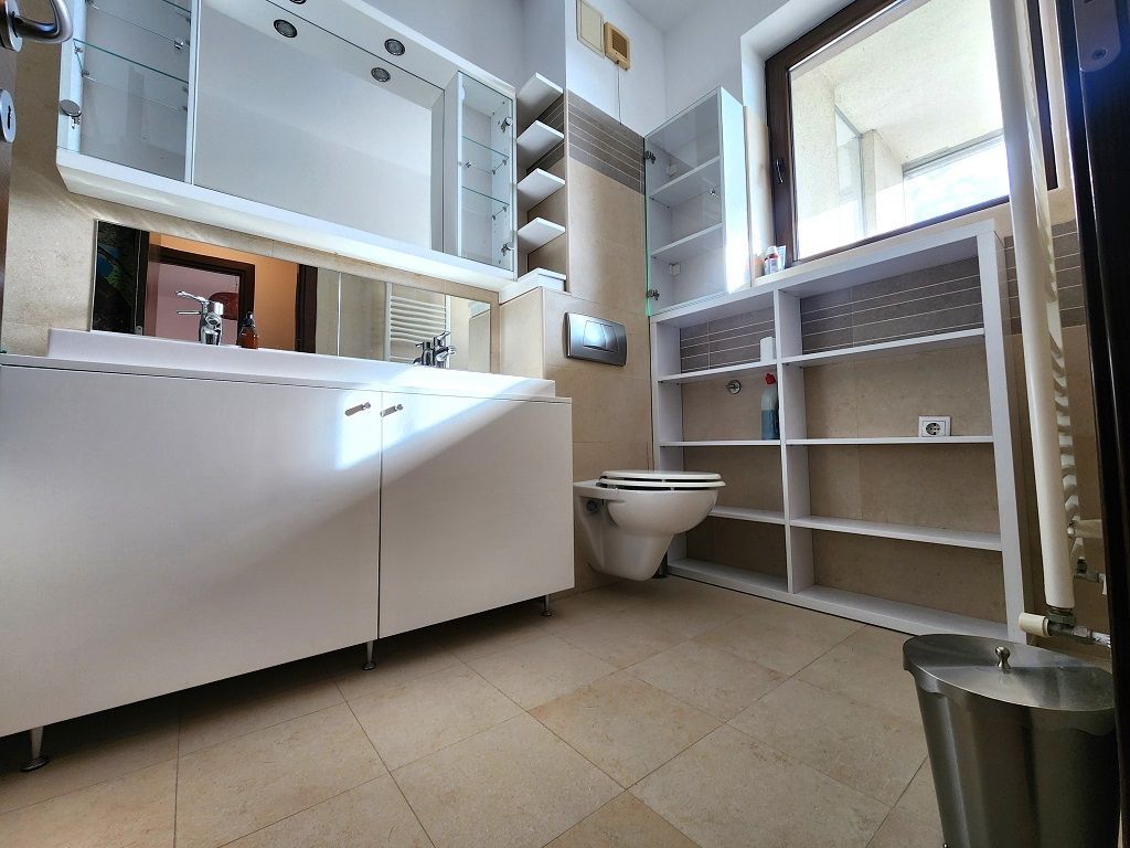 Inchiriere 4 camere Pipera 191 mp, etaj 3/3, 2 locuri de parcare - Poză 12