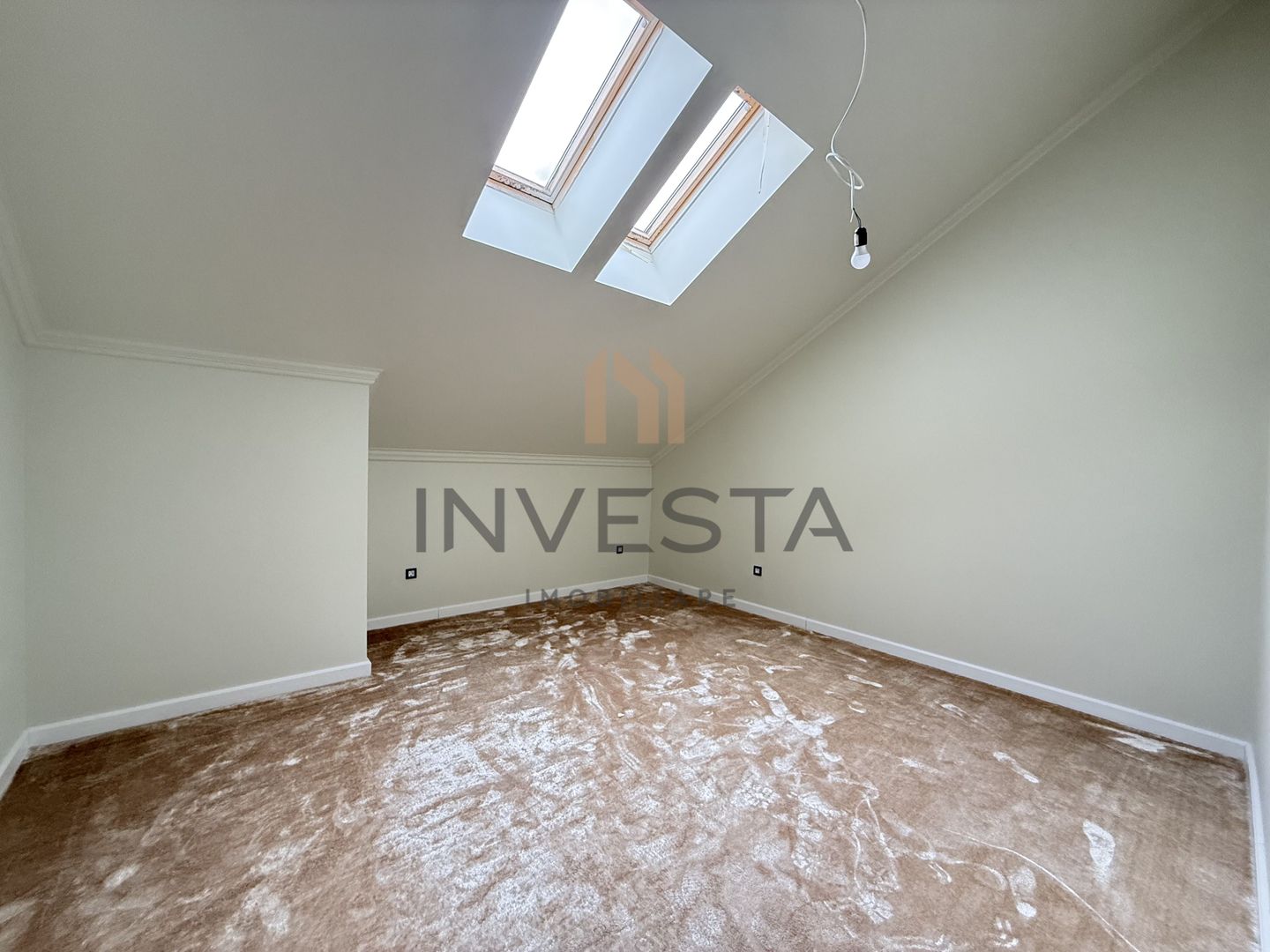 Casa finisata modern! Totul nou! - Poză 10