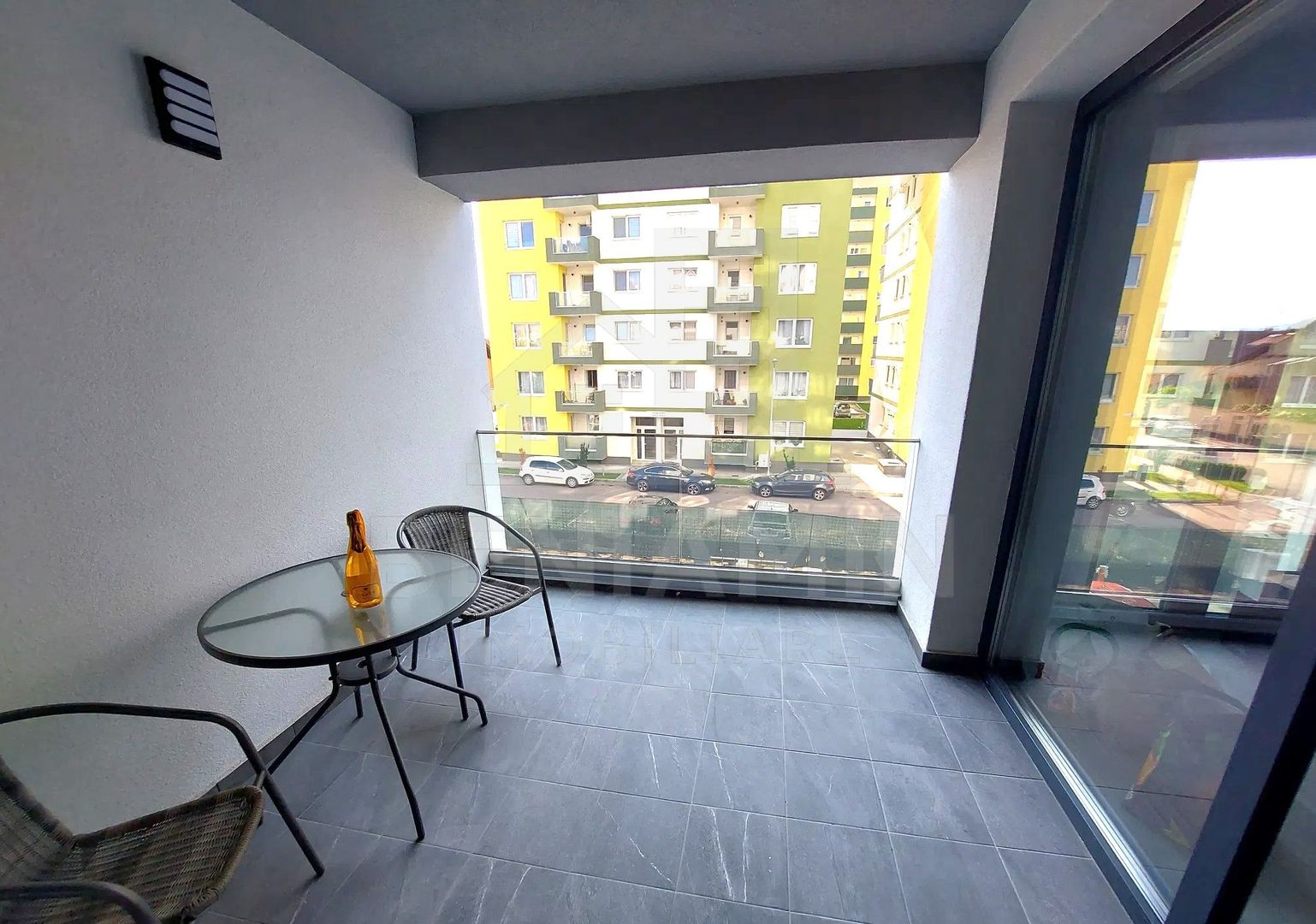 Apartament 2 camere - Platinum Residence - Coresi - Parcare 66.4mp - Poză 5