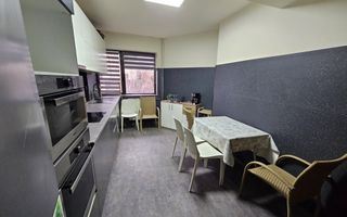 Vilă spațioasă, central, ideală pentru activități comerciale/birouri - Poză 8