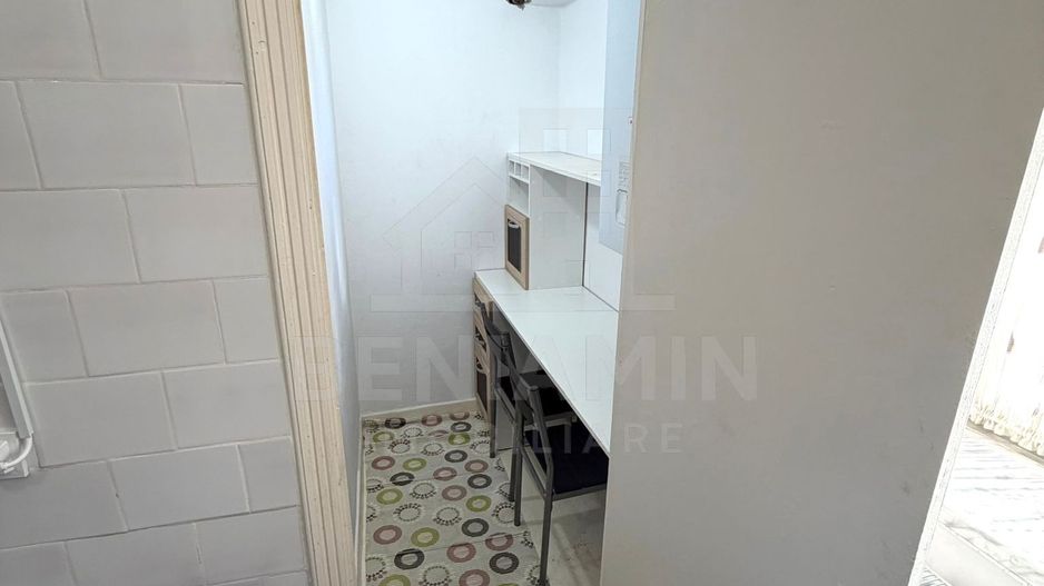 Apartament cu 2 camere decomandat Calea Bucuresti - Patria - Poză 7