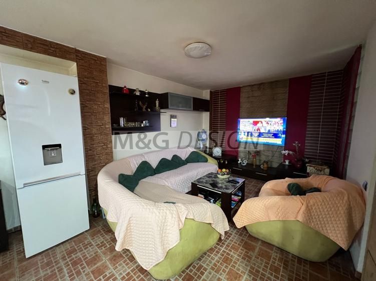 Apartament 3 camere Soarelui etaj 2 cu centrala - Poză 2