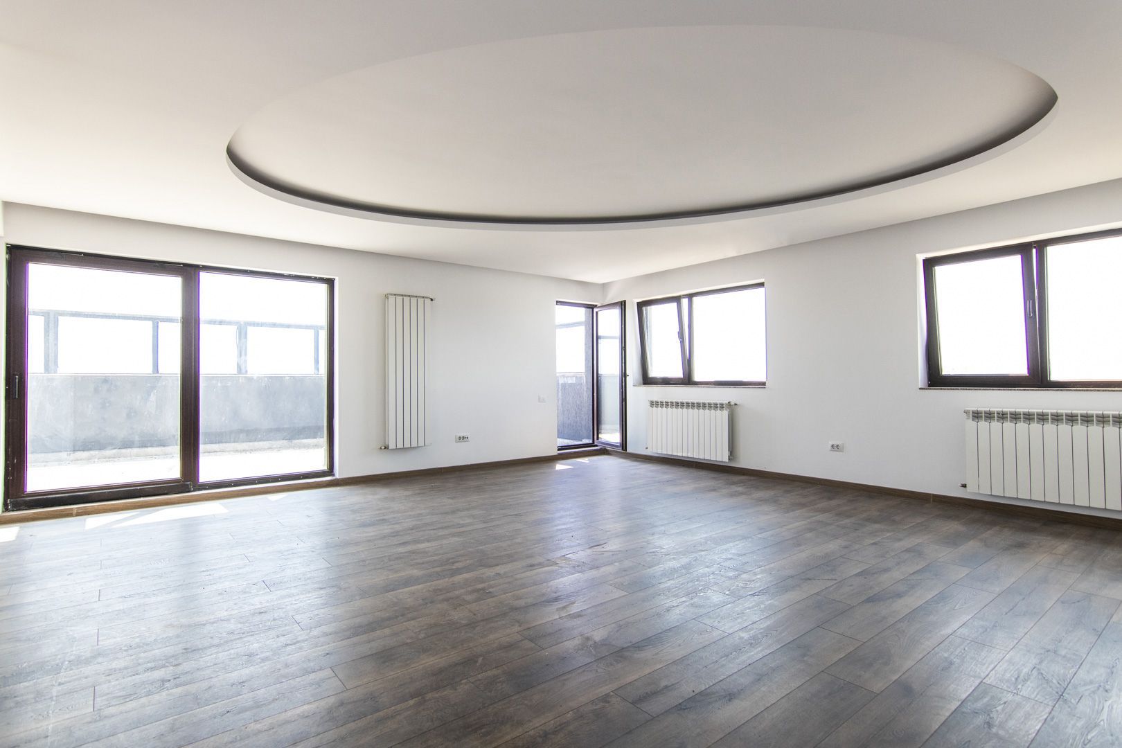 DE INCHIRIAT - PENTHOUSE-MILITARI-3 CAMERE CU TERASA DEOSEBITA 50MP,  NEMOBILAT - Poză 4
