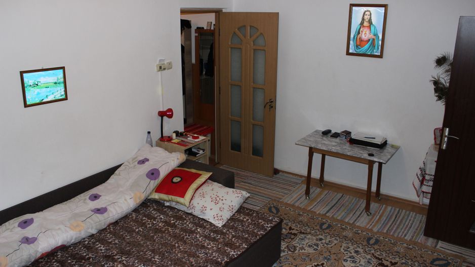 Apartament 2 camere etaj 2 Aleea Crinului - Poză 2