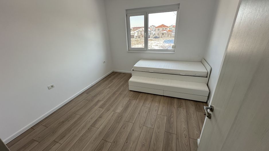 Duplex despărtit  prin garaj zona Ikea - Poză 16