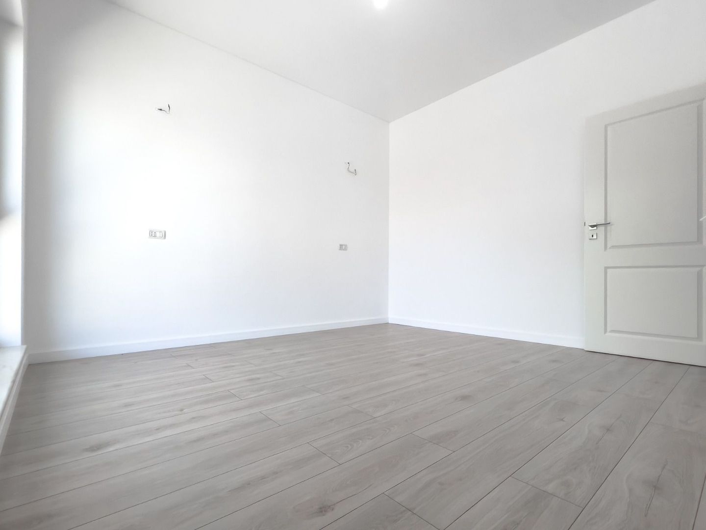 Individuala 146m2 utili, 450 curte, CENTRAL Tunari, 0% comision - Poză 14