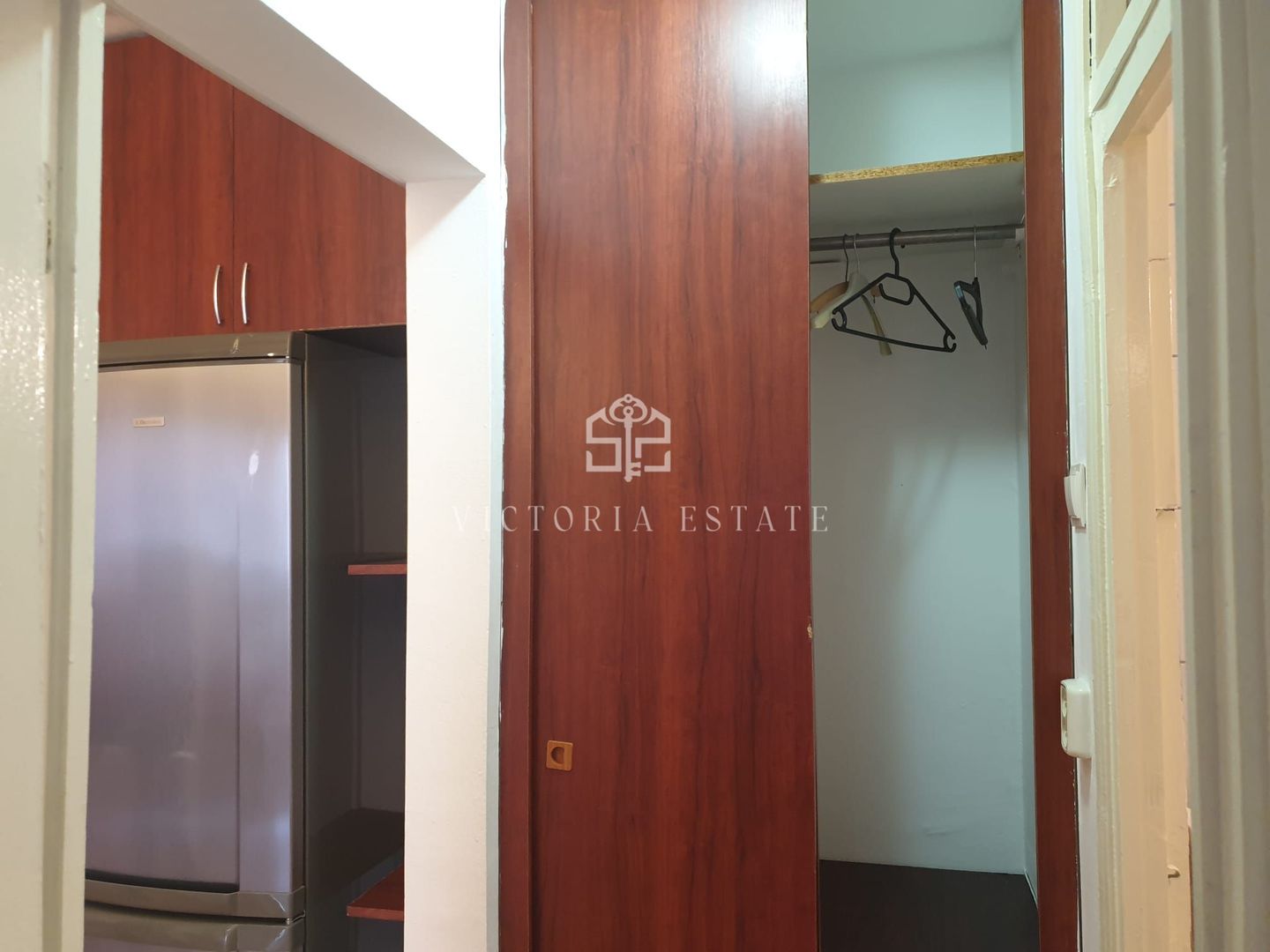 Vând apartament 2 camere,  comfort 1,zona 9 mai - Poză 4