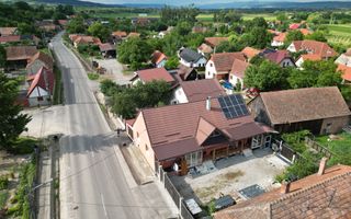 Casă de vanzare 6 camere 220 m² utili cu 376 M² teren la șosea - Poză 1