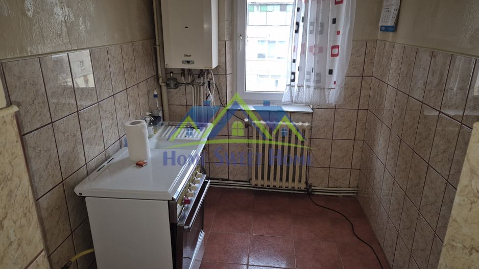 Inchiriez Ap. 2 cam.,semidec, etaj 4 acoperit,C.T, necesita investitii - Poză 3