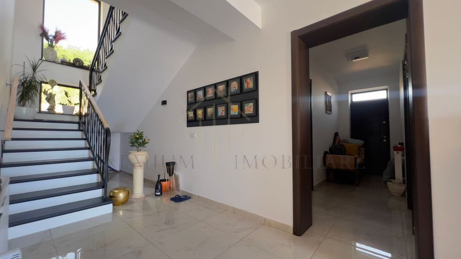 Vilă P+M cu teren de 4.200 mp – Onești - Poză 15