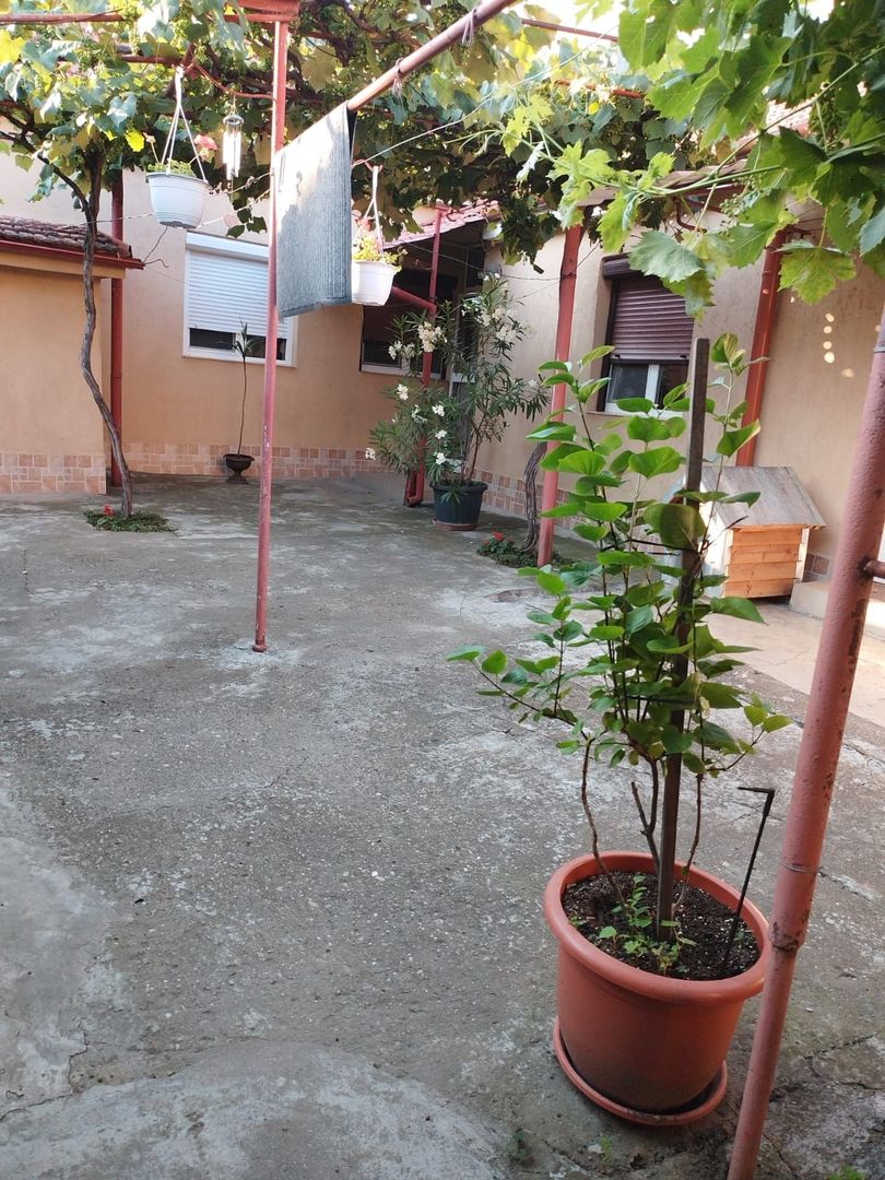 ageuropa.ro vinde casa in zona 14 Mai cu 3 cam. si teren aferent de 500mp. - Poză 7