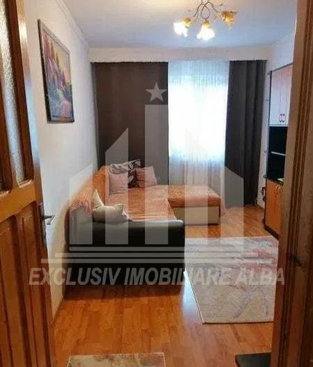 Apartament 2 camere decomandate | 37mp | Etaj 3 | Cetate - Poză 1