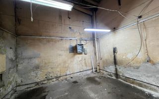 Spatiu cu potential – 174 mp, inaltime mare zona centrala, Zidului - Poză 7