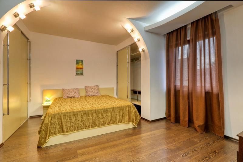 Ion Neculce | Apartament 5 camere în vilă monument - Poză 17