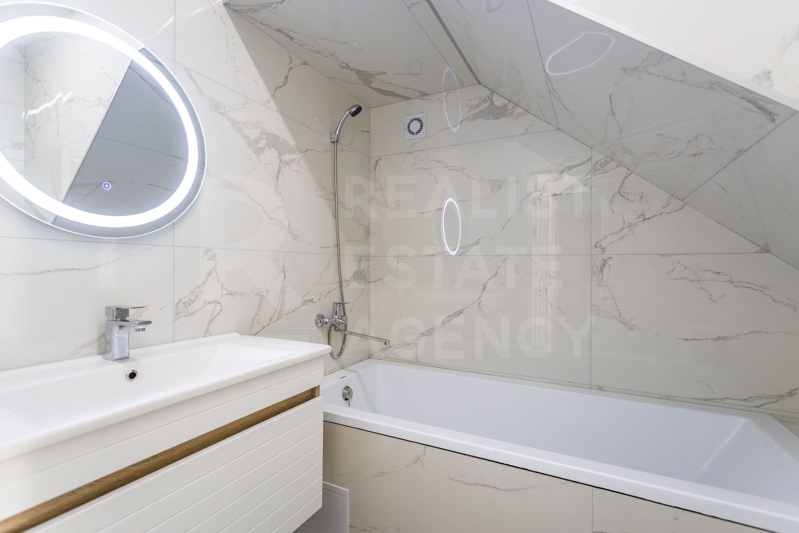 Vânzare casă,  4 camere, strada Alexandru Marinescu, Buiucani - Poză 16