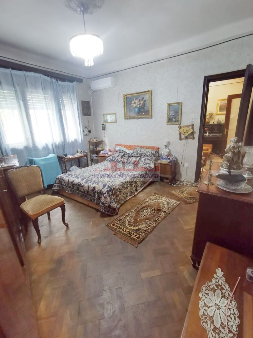 Vanzare apartament 3 Camere Universitate - Poză 18