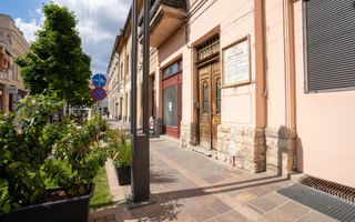 Apartament cu 3 camere de vanzare ULTRACENTRAL - Poză 1