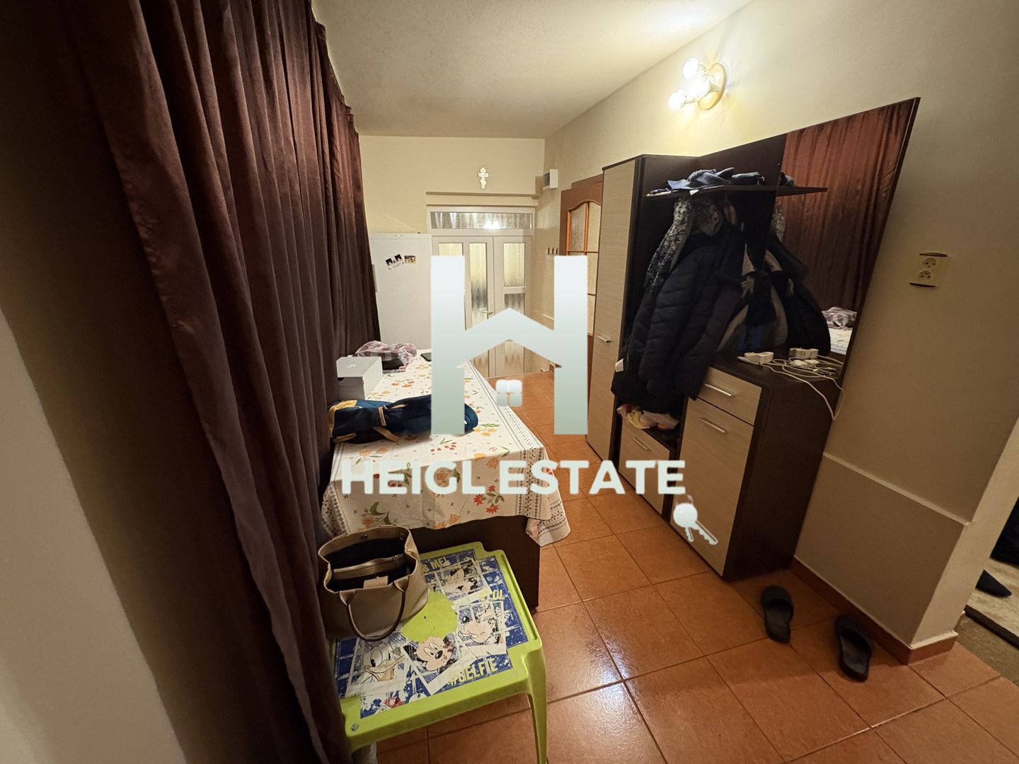 Casa cu 4 camere in zona Telegrafului - Poză 2