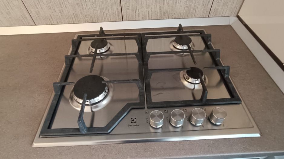 Apart. decomandat ( bucatarie separata+balcon ) + Parcare ! - Poză 9